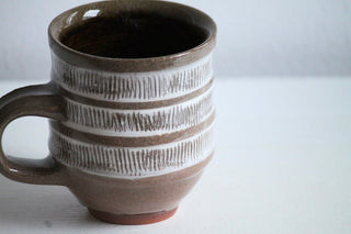 Textured Slip Mug